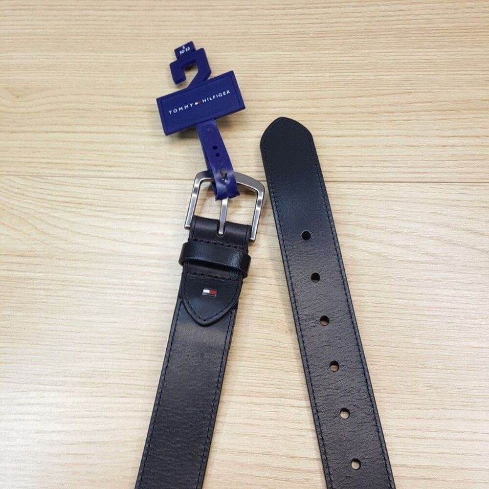 TOMMY HILFIGER Belt Mens Size 30 32 Small Black Genuine Leather Silver Buckle